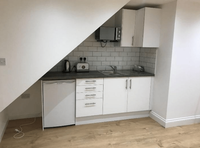 ARH House - 159 Manor Road,, IG7 - Chigwell image 3