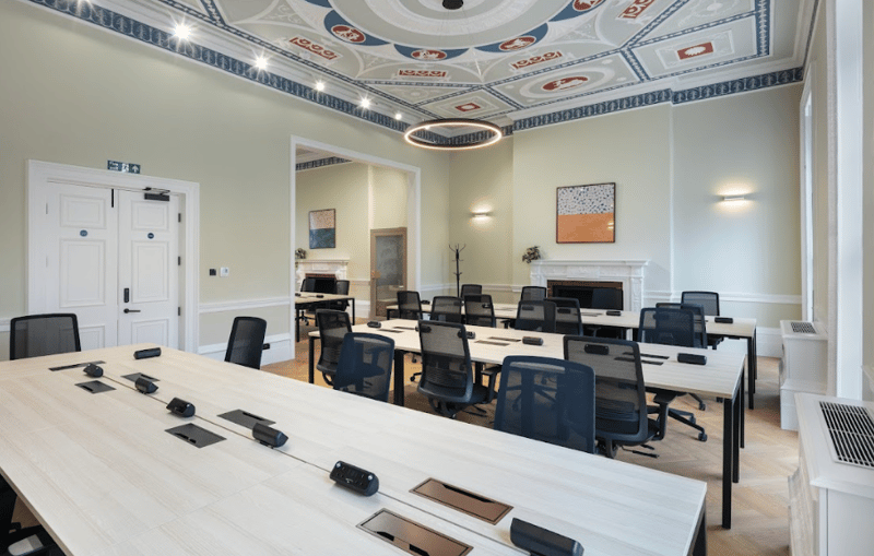 Spacemade - Elmtree - 19 Portland Place, W1B - Marylebone image 3
