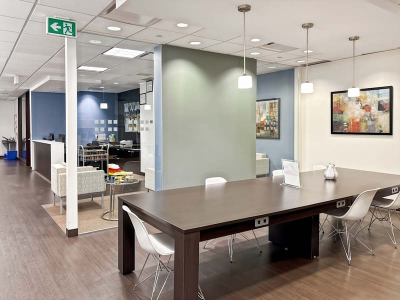 Regus - 401 Bay Street,16th Floor image 4
