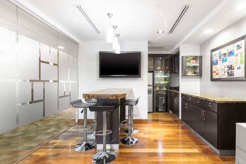 Regus - 90 Street No. 11- 13,Floors 4 and 5, Urban Plaza Building,Urban Plaza Complex image 6