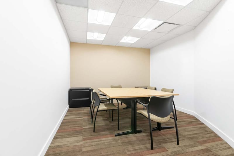Regus - 90 Street No. 11- 13,Floors 4 and 5, Urban Plaza Building,Urban Plaza Complex image 7