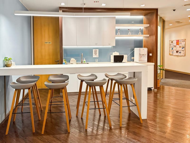 Regus - 36/F CRC Tower,All Seasons Place,87/2 Wireless Road, Phatumwan image 13