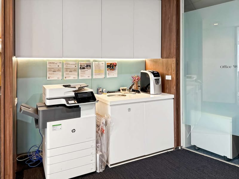 Regus - 36/F CRC Tower,All Seasons Place,87/2 Wireless Road, Phatumwan image 14
