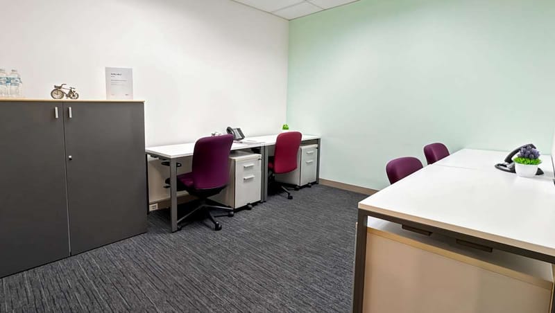 Regus - 36/F CRC Tower,All Seasons Place,87/2 Wireless Road, Phatumwan image 4