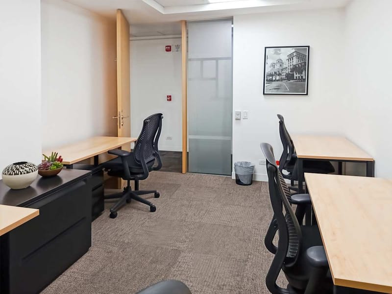 Regus - Torre Proteccion, Cra 43 a #1-50,Torre 1, 06th Floor, oficina 652 image 4