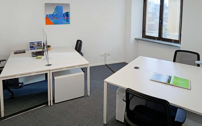 Regus - Via Dante 16,Quartiere Castello image 7