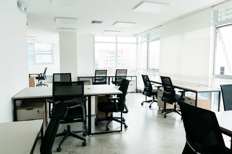 Regus - Via Samborondon km. 1.5  Edificio Los Arcos Plaza Torre 2 B,Suite 240 image 4