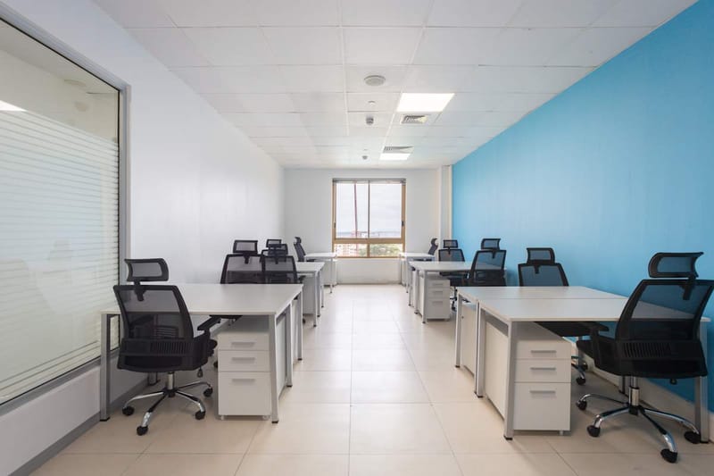 Regus - Independence Avenue, Ridge,Mövenpick Ambassador Hotel Accra, Presidential Floor image 8