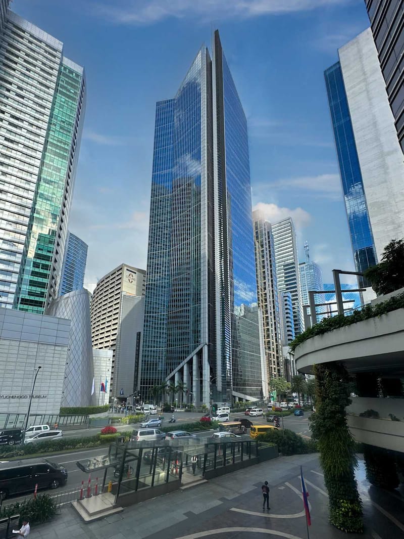 Regus - 6813 Ayala Avenue / HV Dela Costa Street,41st Floor, GT Tower image 12