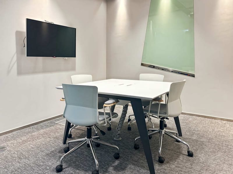 Regus - 15 West Zhujiang Road,21/F, Pearl River Tower,Tianhe District image 16
