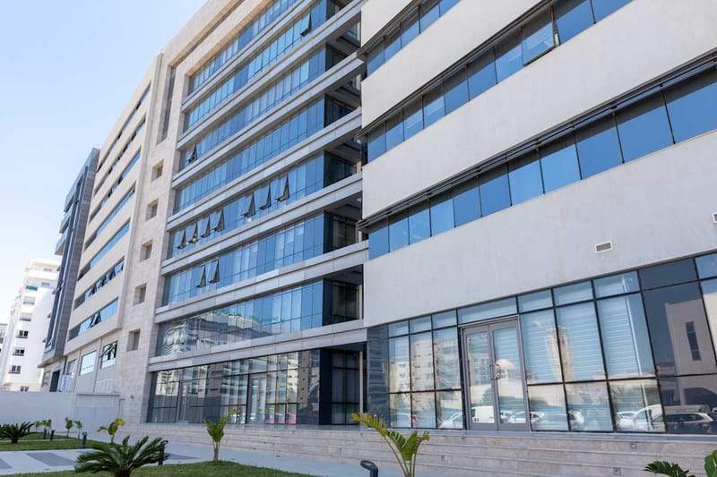 Regus - Immeuble New Tower, Boulevard de La Terre,Centre Urbain Nord image 4