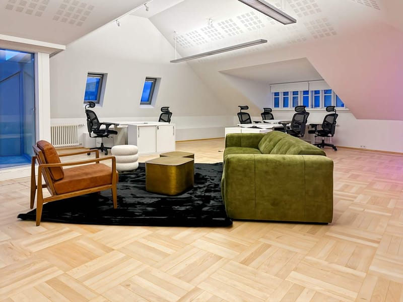 Spaces - Braedraborgarstigur 16 image 5