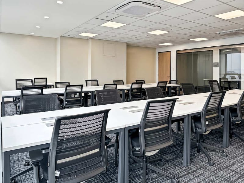 Regus - One Vertis Plaza, 26/F, Vertis North, Brgy Bagong Pag-asa image 11