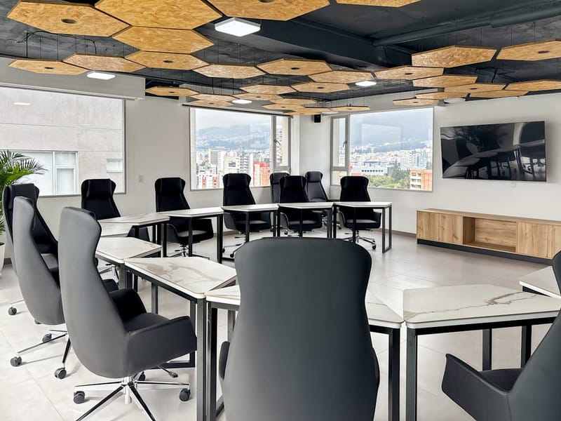 Regus - Avenida 6 de Diciembre & Ignacio Bossano,Pichincha image 3