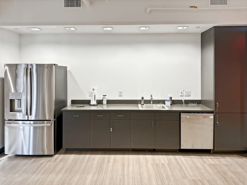 Regus - 300 W Clarendon,3rd Floor image 6