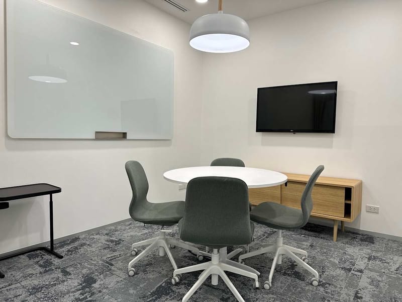 Regus - No. 4, 4/5 Central Tower, Rajdamri Road,12th Floor,Pathumwan image 9