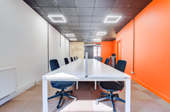 The Workstation - 4 Claridge Court - Lower Kings Road, HP4 - Berkhamsted image 3