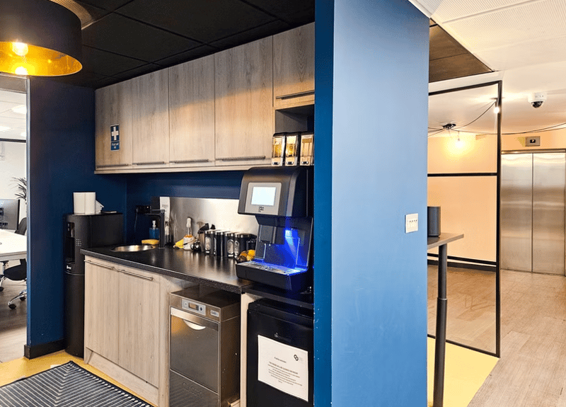 Made-re (Managed 3,966 sqft) - 120 Aldersgate Street, EC1 - Barbican image 4