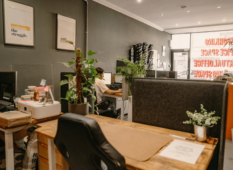 Space 282 - 282 Leigh Road, SS9 - Leigh-on-Sea image 2