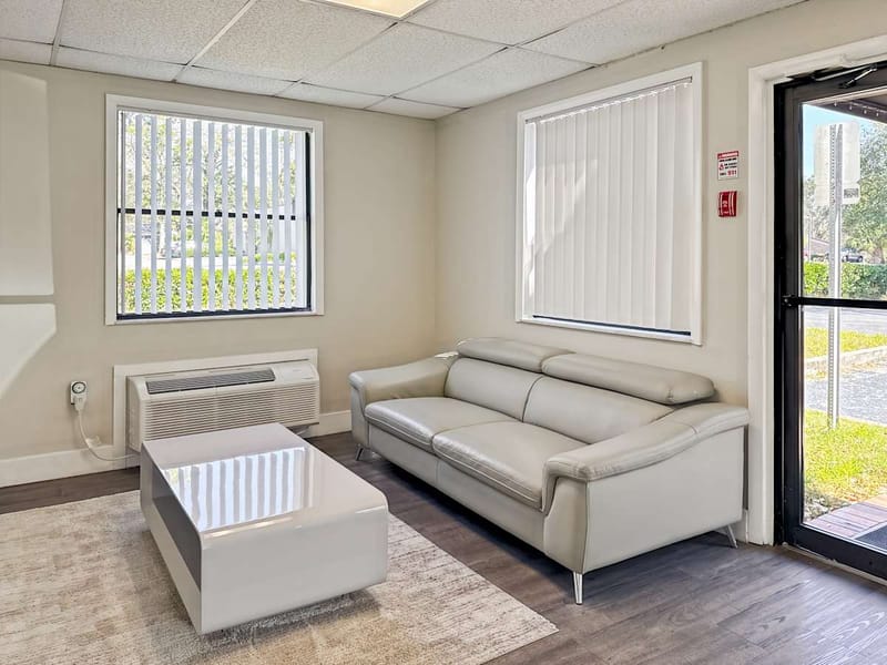Hq - 452 Osceola Street image 9