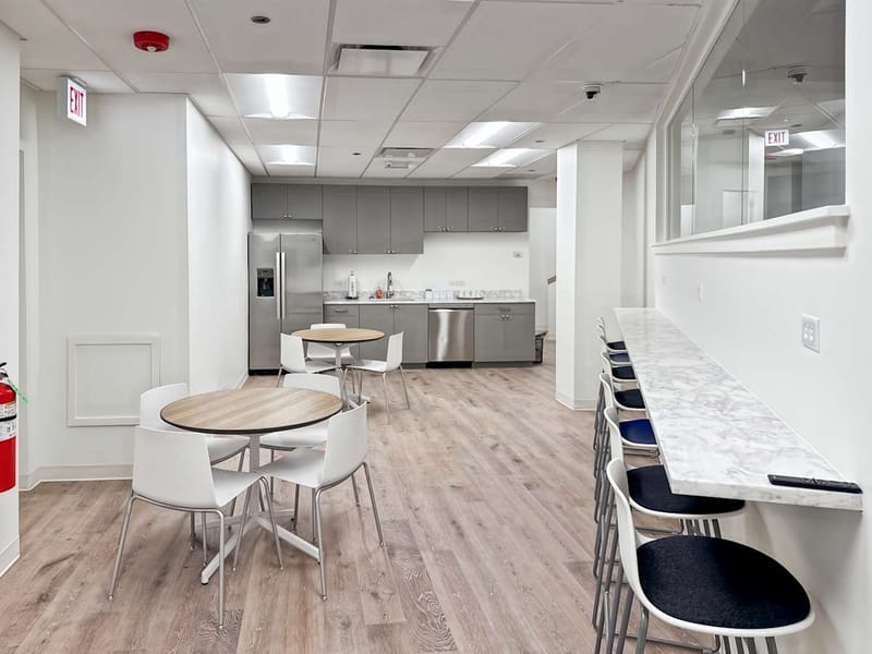 Regus - 2828 N Clark St,3rd Floor image 6