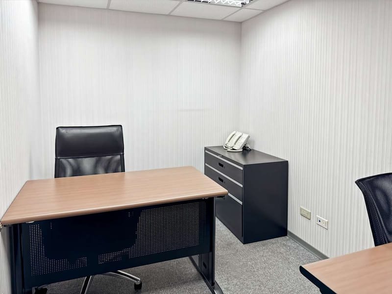 Regus - No. 83, Chong Qing South Road,6/F image 4