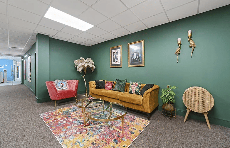 Create Business Hub - Kings House - 101-135 Kings Road, CM14 - Brentwood image 2