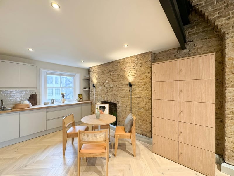 Workplace Plus (Managed 742 sqft) - 34-35 Eastcastle Street, W1W 8DW - Fitzrovia image 7