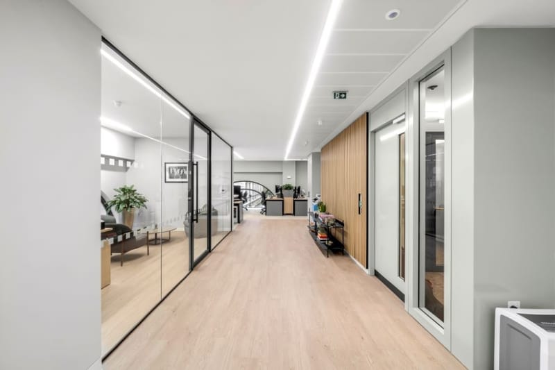 Kitt Offices (Managed 1,626 sqft) - 30 St James's Square, SW1Y 4AL - St. James's image 8