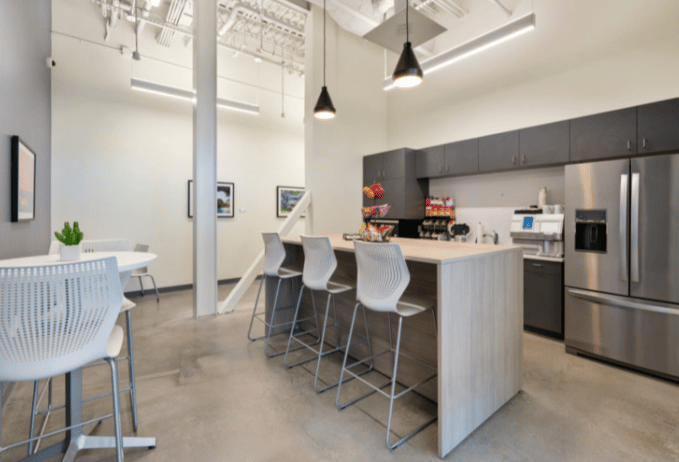Office Evolution - Massey Tower - 197 Yonge St, M5B - Downtown Toronto image 3