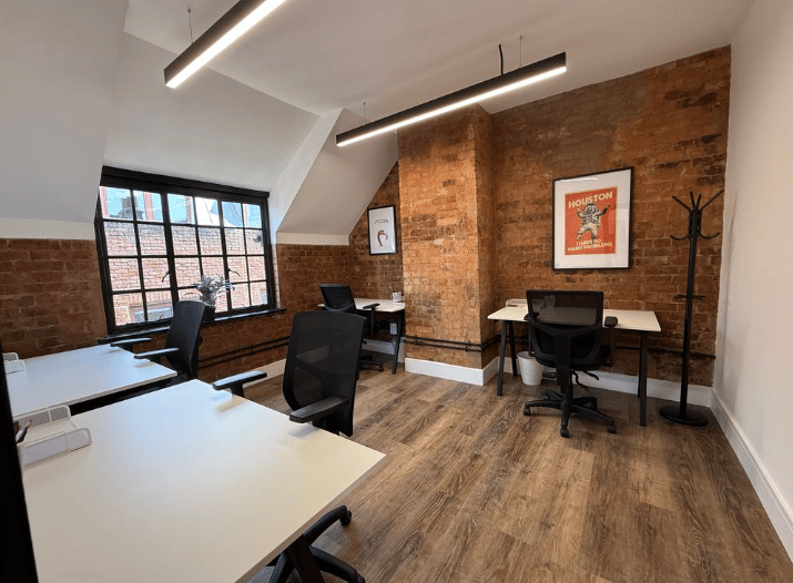 Nammu Workplace - 5 Crown Passage, KT1 1JD - Kingston Upon Thames image 5