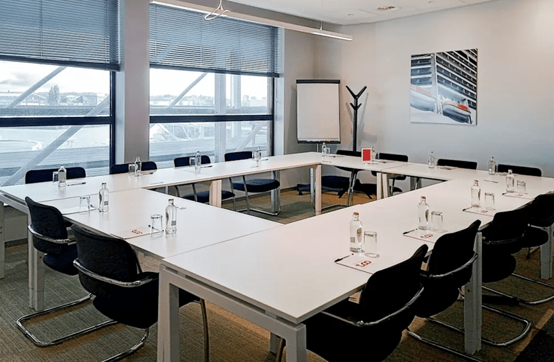 IWG (Regus) - Piet Heinkade 55, 1019 - Amsterdam image 5