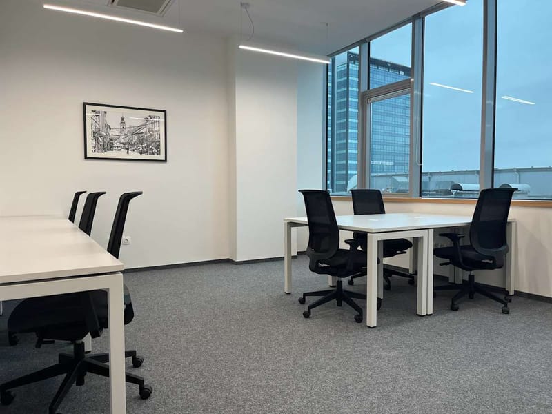 Regus - Christopher Columbus Blvd, 41 image 5