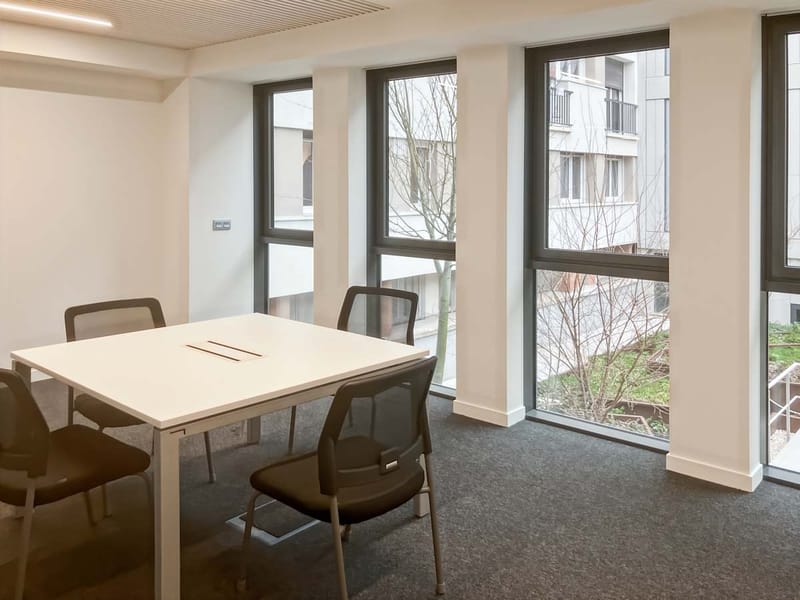 Regus - 137 - 141 rue de Saussure image 11