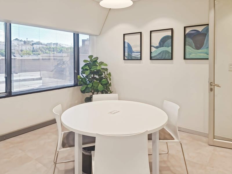 Hq - 60 Riviera Road,Killarney Mall image 3