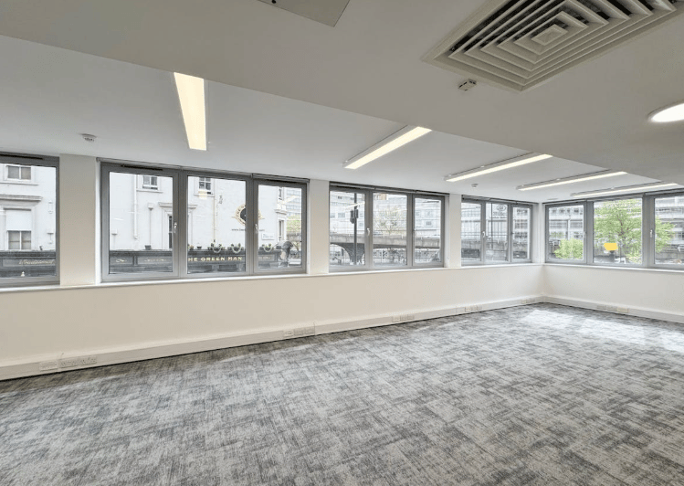 Sub800 (Managed 1,350 sqft) - 1 Bell Street, NW1 - Marylebone image 3
