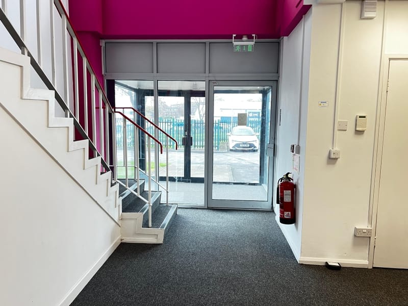 The Store Room -  A6110 Ring Road, LS11 - Beeston image 8