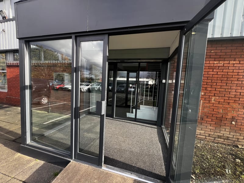 The Store Room -  A6110 Ring Road, LS11 - Beeston image 9
