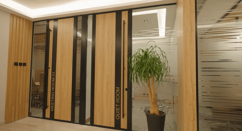 Pioneers Business Club - 6732 Prince Sultan Al Rawdah Dist - Jeddah image 17