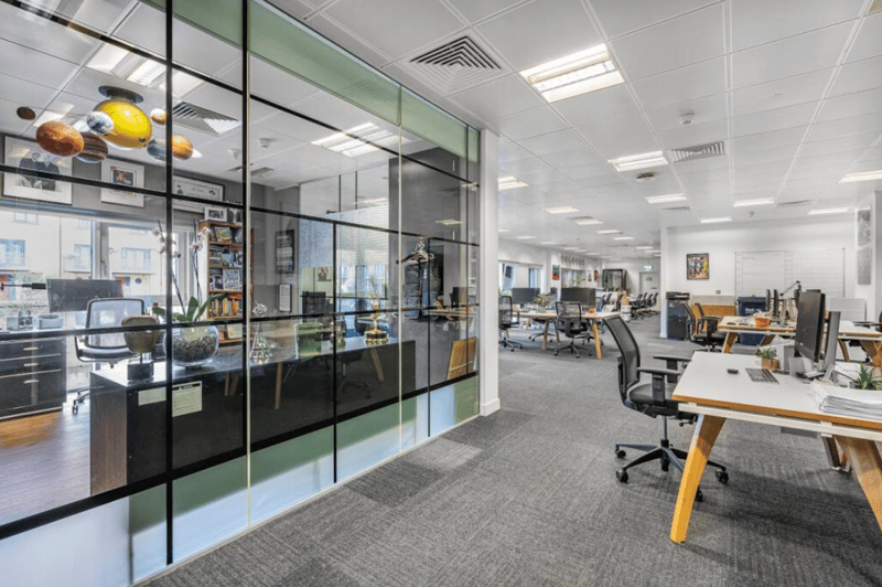 Sub800 - 33 Oval Road, NW1 - Camden Town image 2