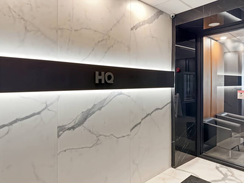 Hq - 240 Saint-Jacques Street image 2
