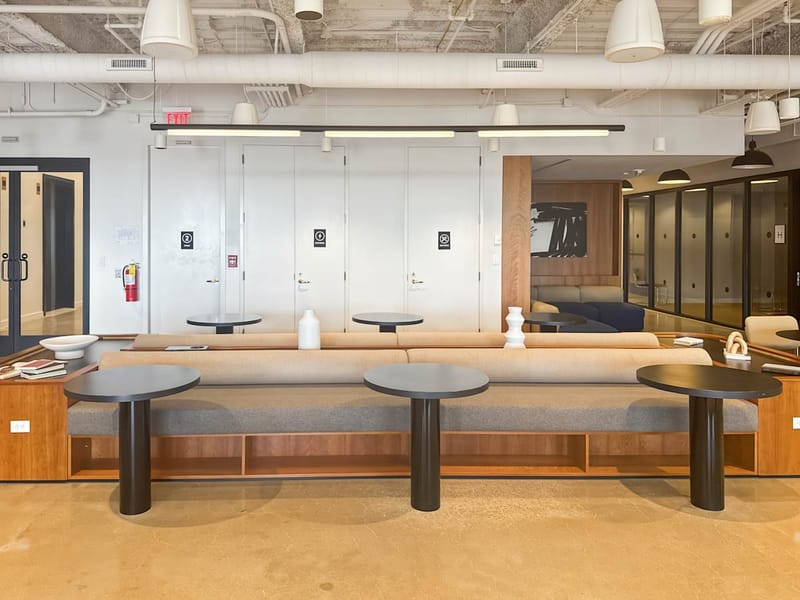 Spaces - 211 N Broadway - One Metropolitan Square image 2