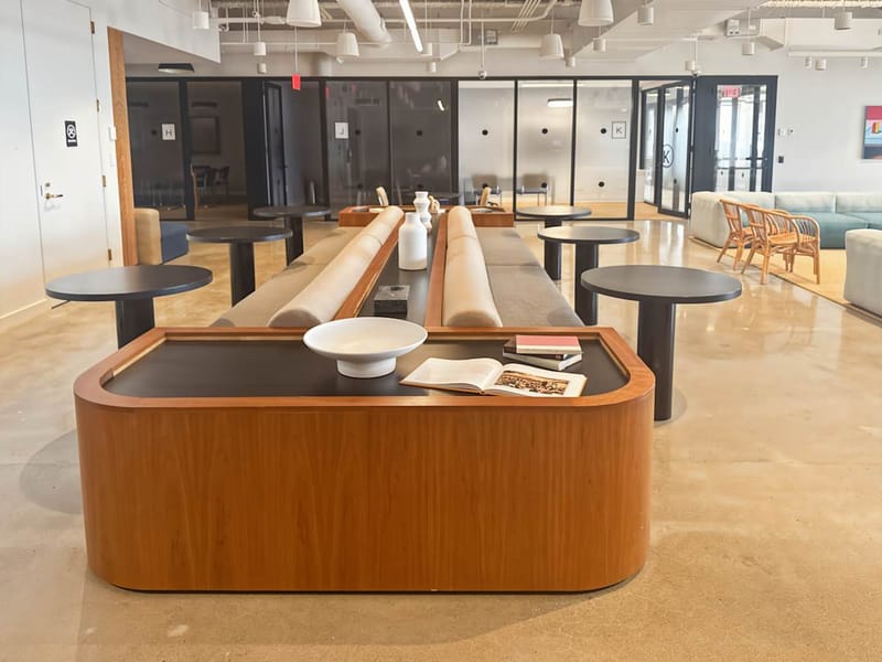 Spaces - 211 N Broadway - One Metropolitan Square image 4
