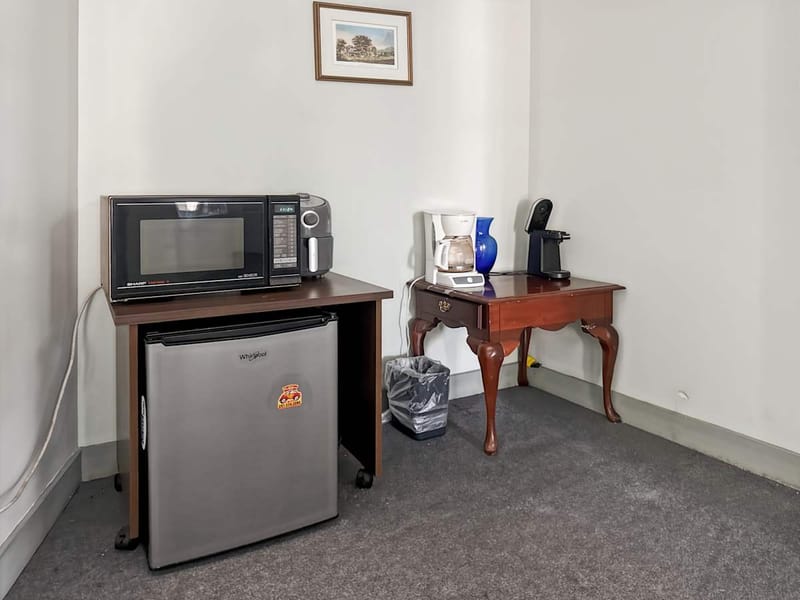 Regus - 6 West Washington St image 7