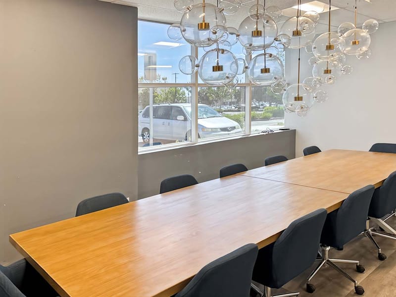 Spaces - 1300 Eastman Avenue image 3
