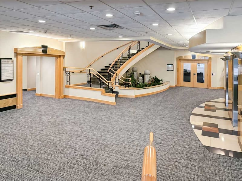 Hq - Kenmoor Ave image 14