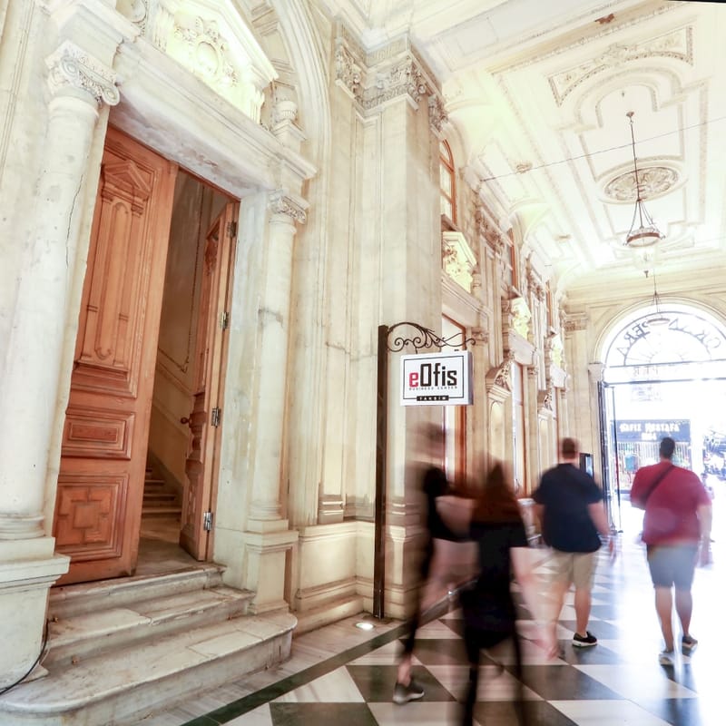 eOifs - Grand Pera - Hüseyinağa, İstiklal Cd. No:56/58, 34435 Beyoğlu - Istanbul image 6