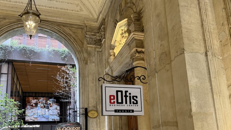 eOifs - Grand Pera - Hüseyinağa, İstiklal Cd. No:56/58, 34435 Beyoğlu - Istanbul image 8
