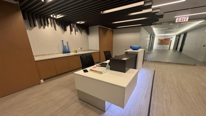 Carr Workplaces - The Loop -  20 N. Clark Street, 60602 - Chicago image 8