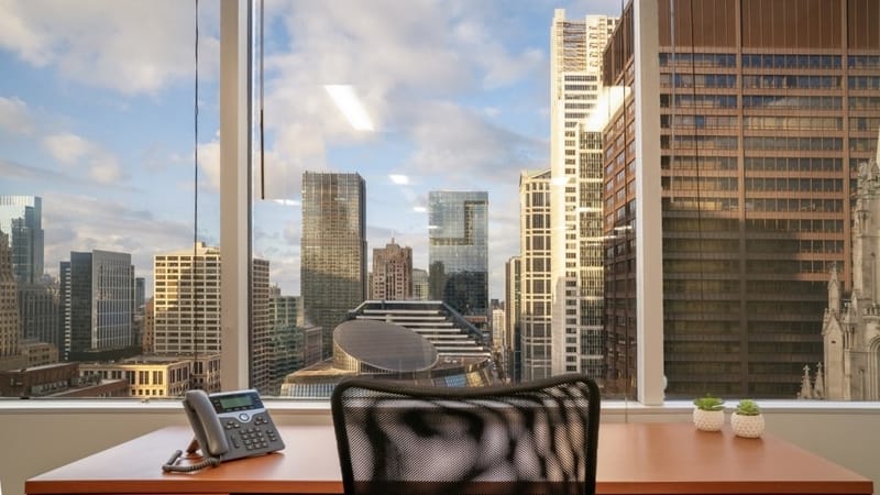 Carr Workplaces - The Loop -  20 N. Clark Street, 60602 - Chicago image 9